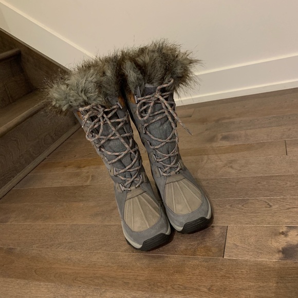 Clarks women’s winter boots - Picture 2 of 7
